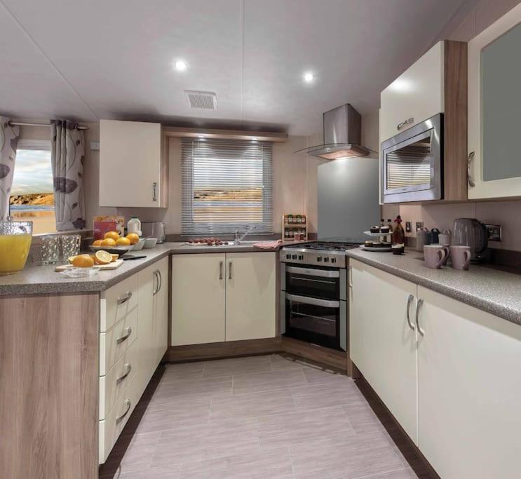 Lagooncombe Modern And Cosy Holiday Home Haverigg Exterior photo